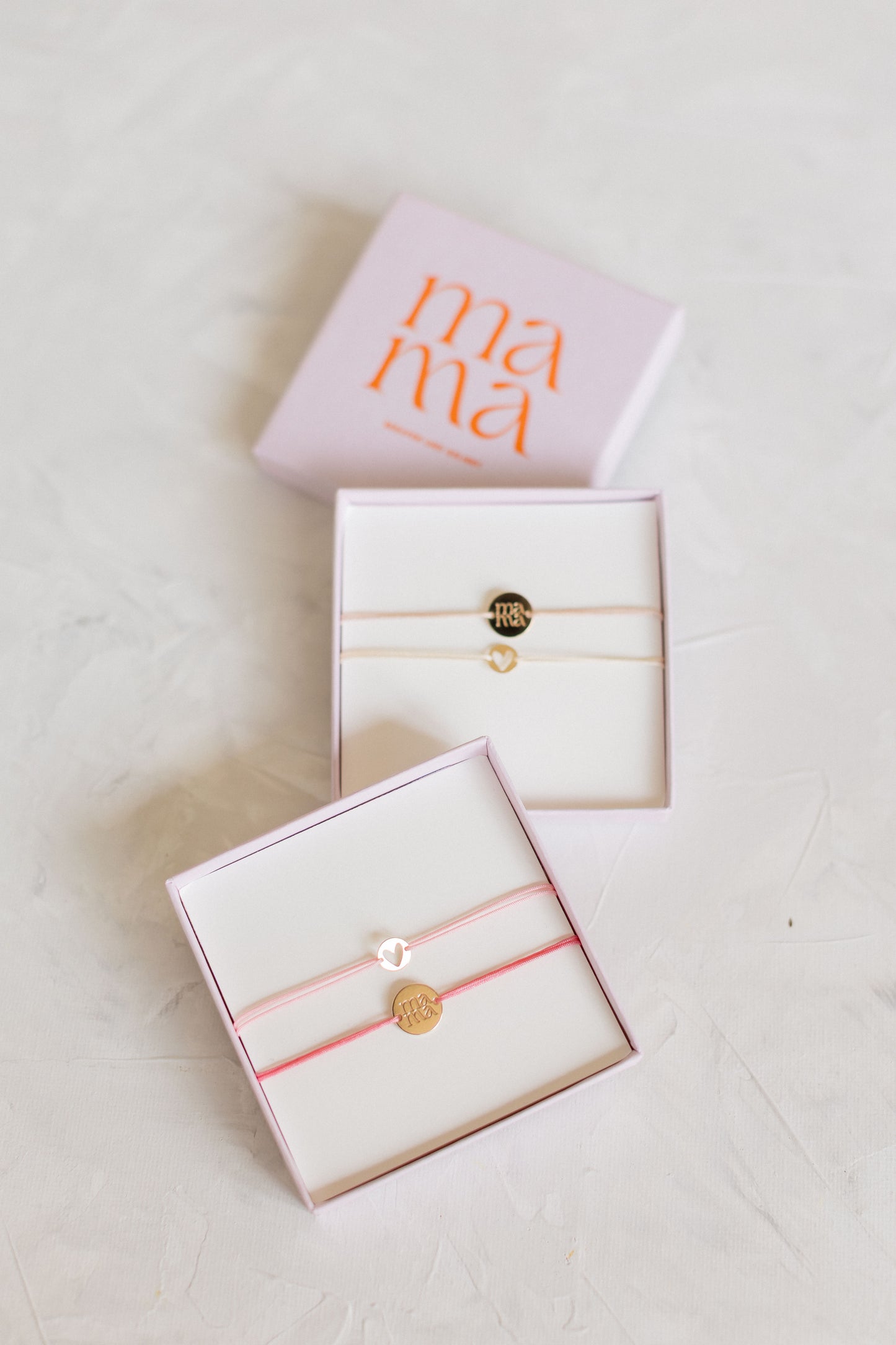 Mama & Herz – zartes Armbandset mit Schachtel in zwei Farben