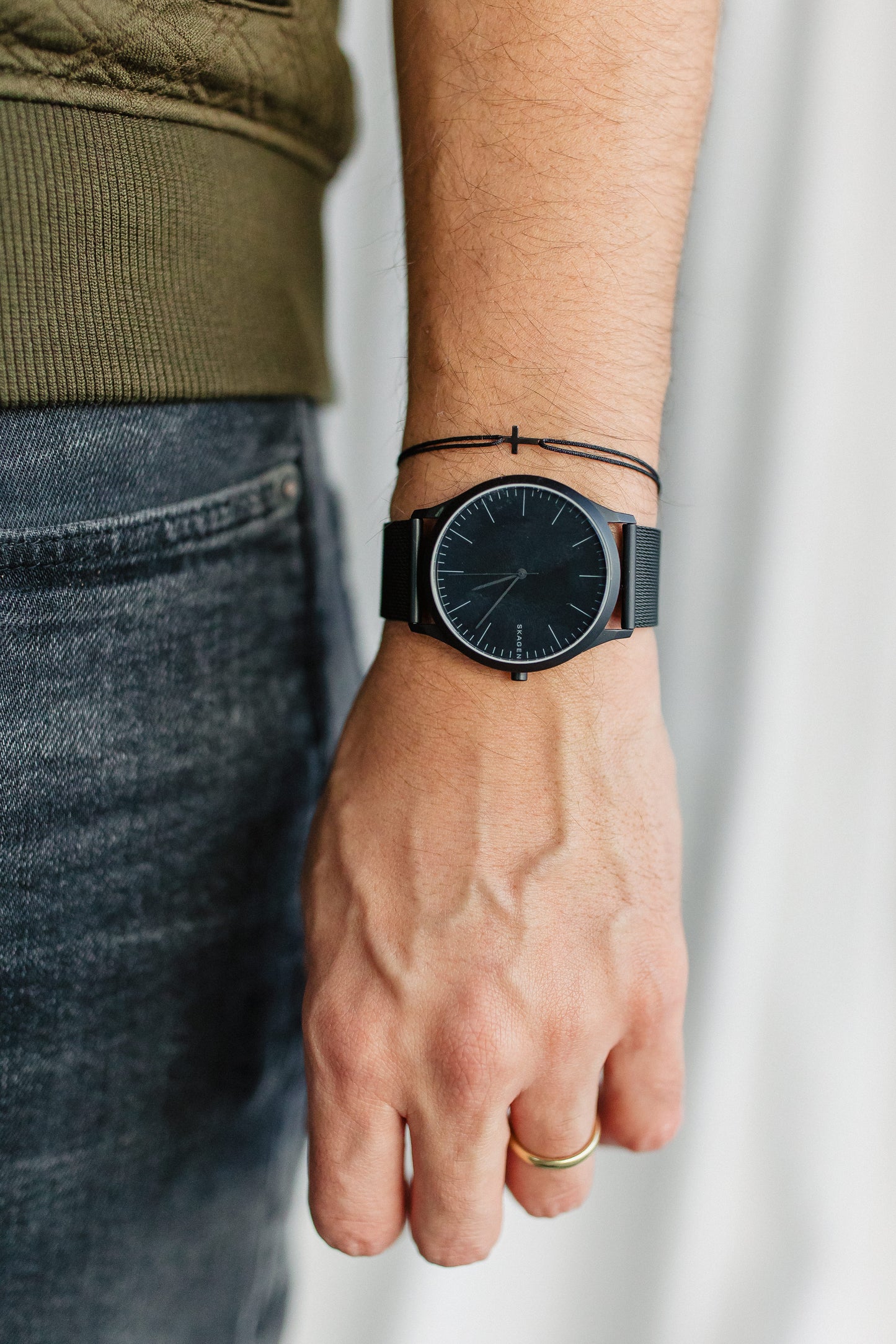 Schwarzes Armband Kreuz mit Karte