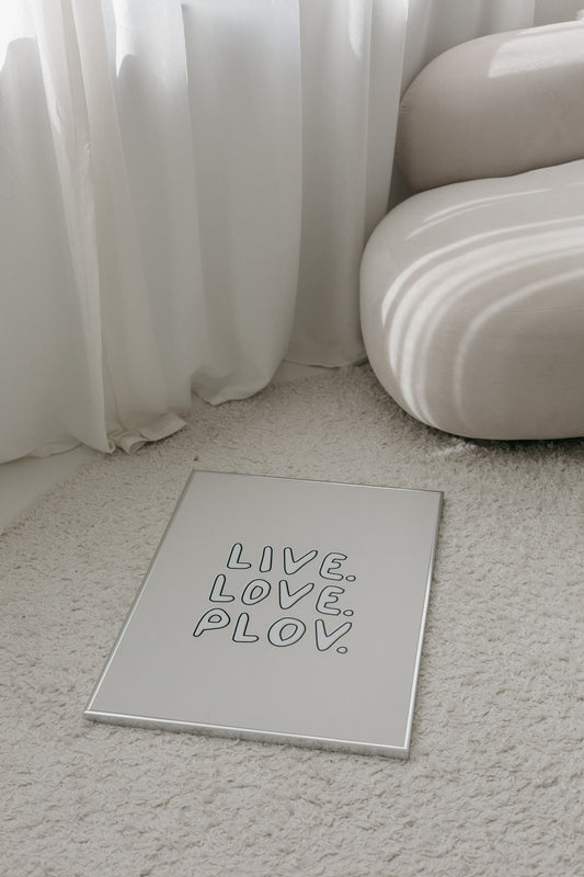 Live. Love. Plov. - Poster in 50x70 cm