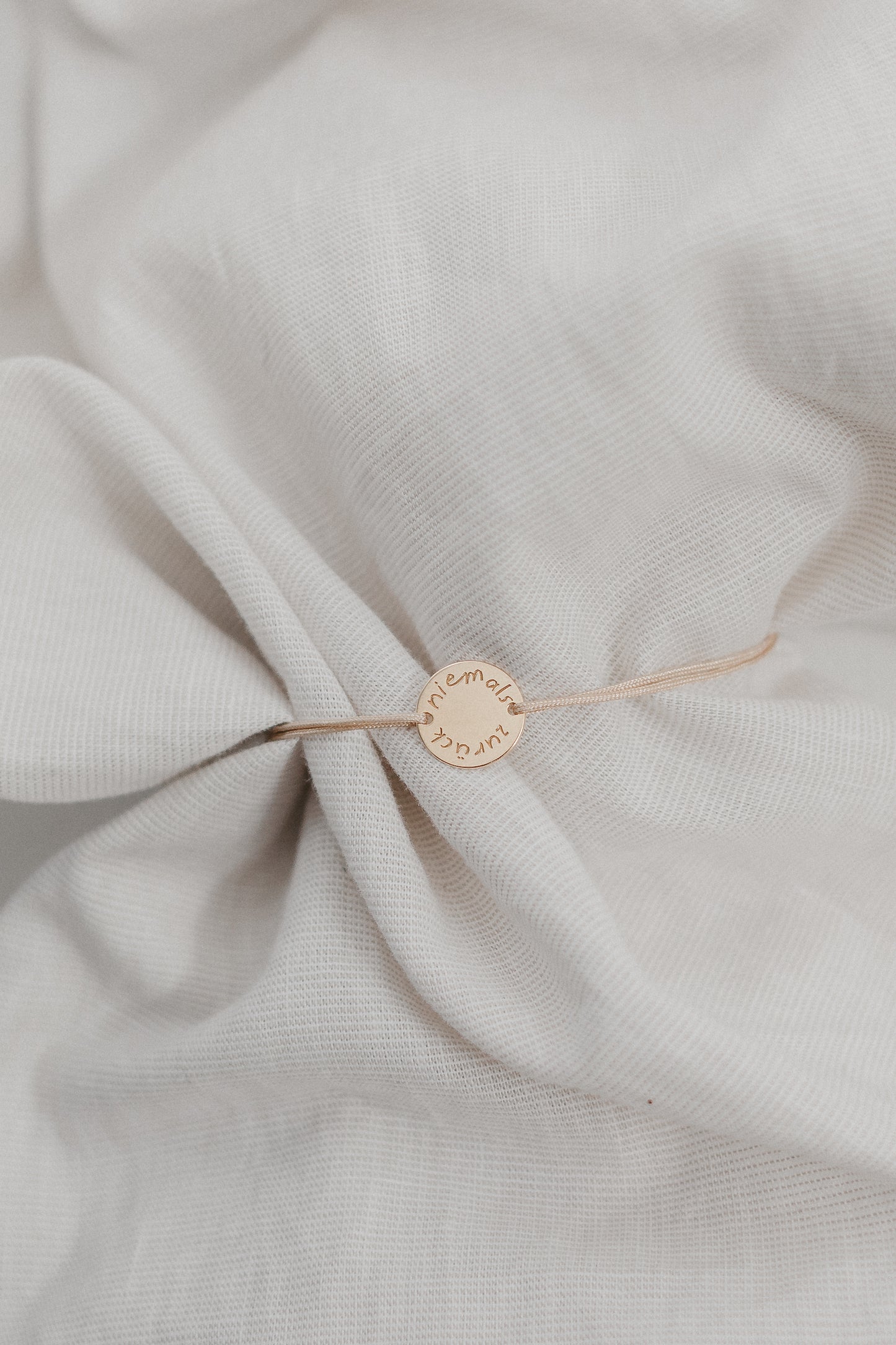 Niemals zurück - Armband mit Karte & Stoffbeutel