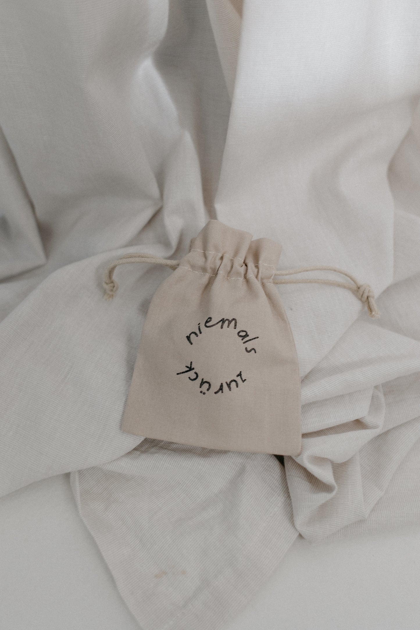 Niemals zurück - Armband mit Karte & Stoffbeutel