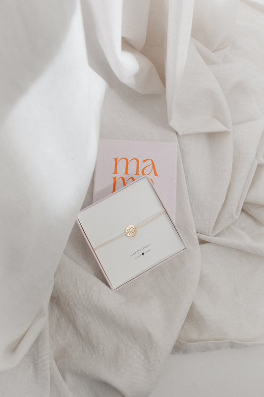 Mama – zartes Armband in Geschenkbox - Zwei Farben