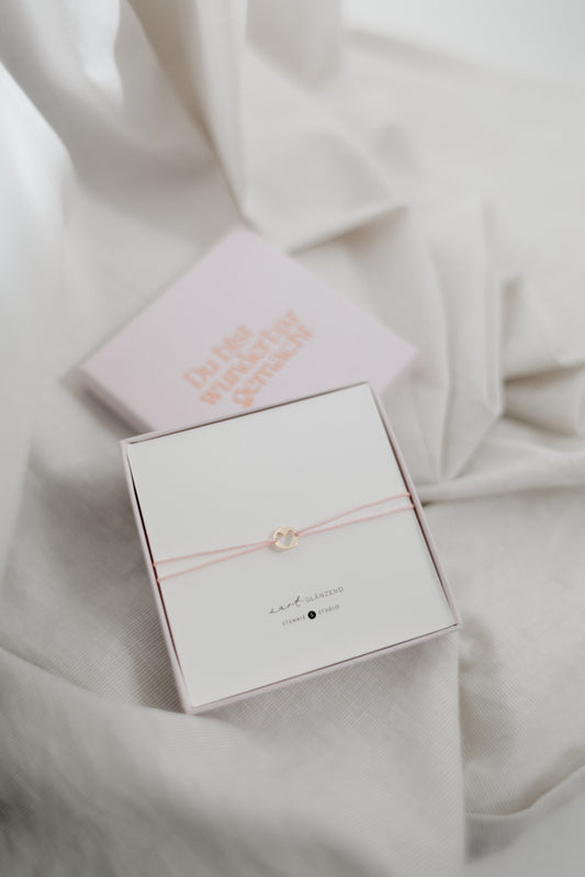 Du bist wunderbar gemacht – zartes goldenes Herzarmband in zwei Farben