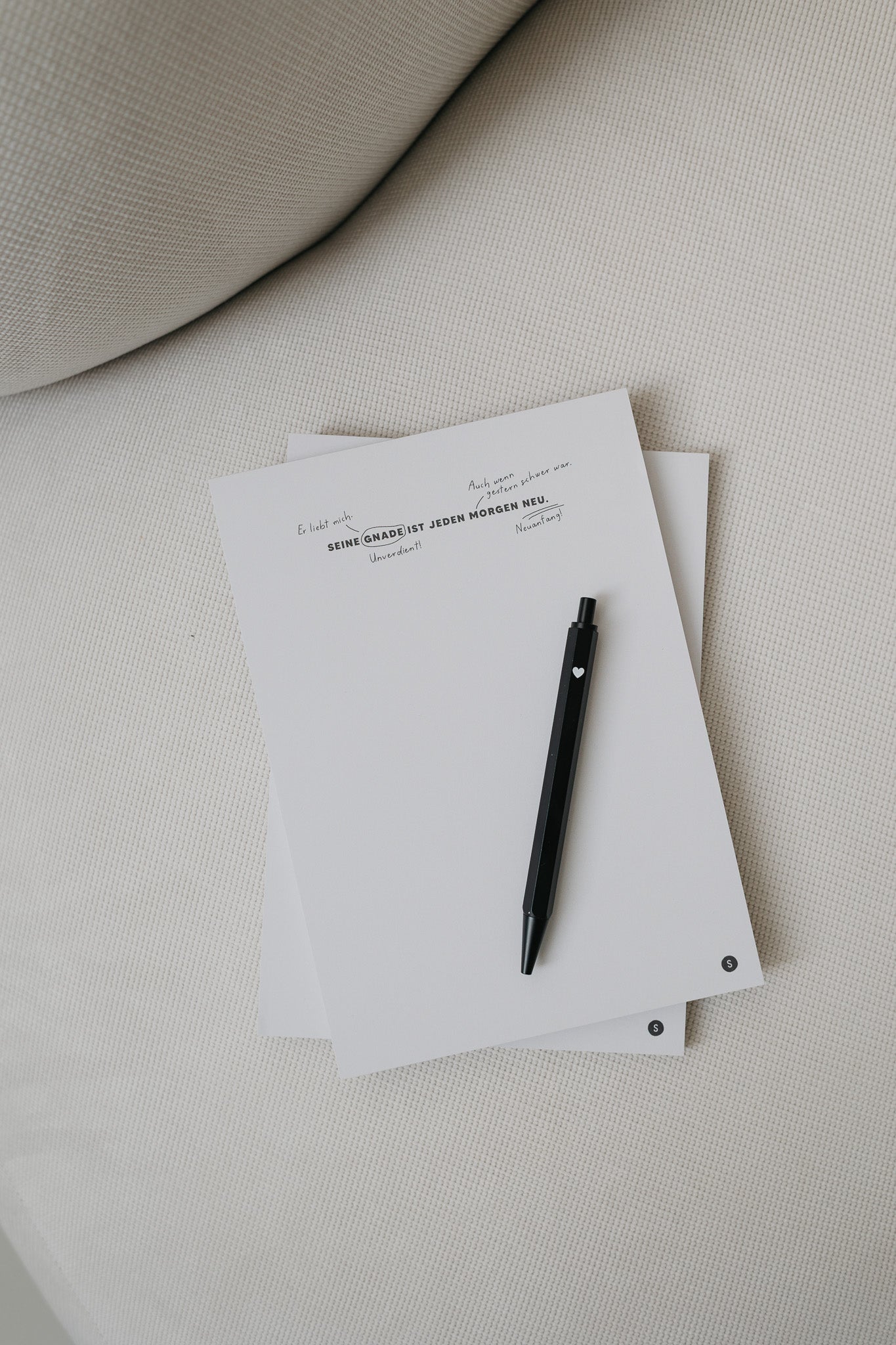 Kugelschreiber Herz - grau oder schwarz