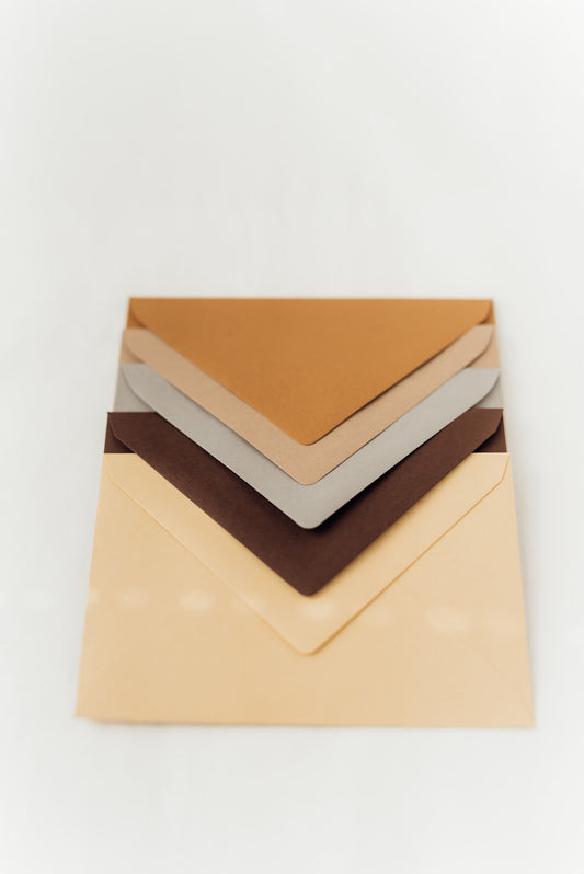 5 Briefumschläge im Set, Naturfarben